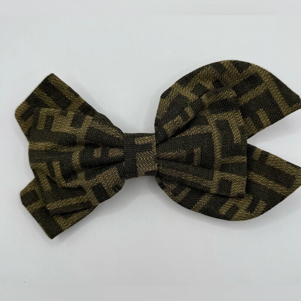 Elegant F LOGO Brown and Black Bow Hair clip luxury Accessory NEW